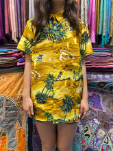 Load image into Gallery viewer, Short sleeve Batik shirt 2